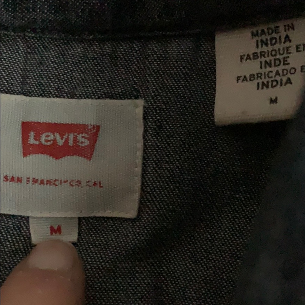 Levi’s denim Short Sleeve shirt - Picture 5 of 6